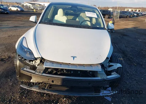 2024 Tesla Model Y Long Range Dual Motor All-Wheel Drive/Rwd from USA, damaged, VIN 7SAYGDED5RF010087